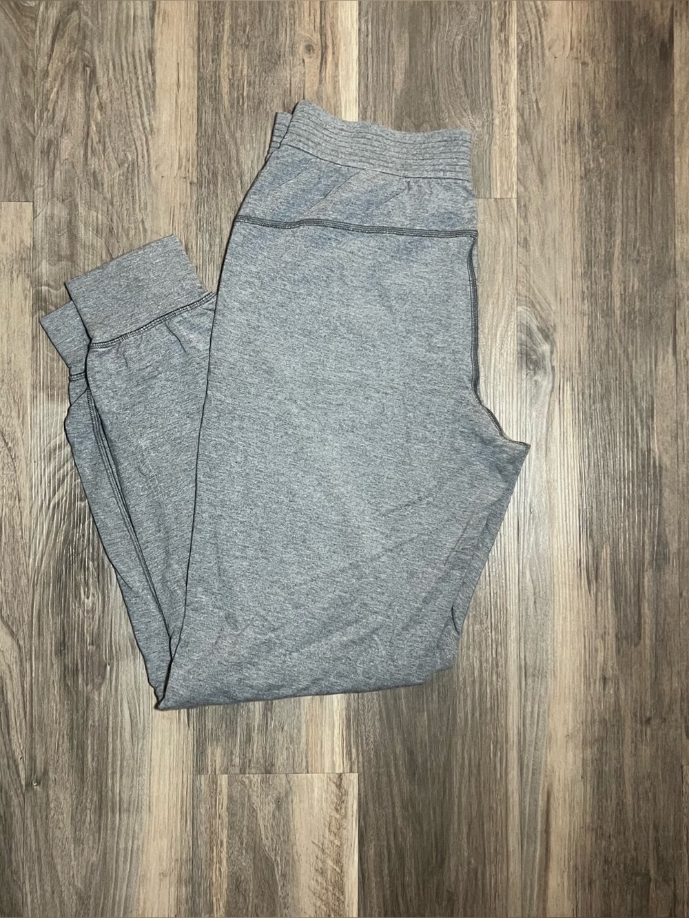 Women’s Lululemon Gray Joggers Size 6 Pockets Outdoor
